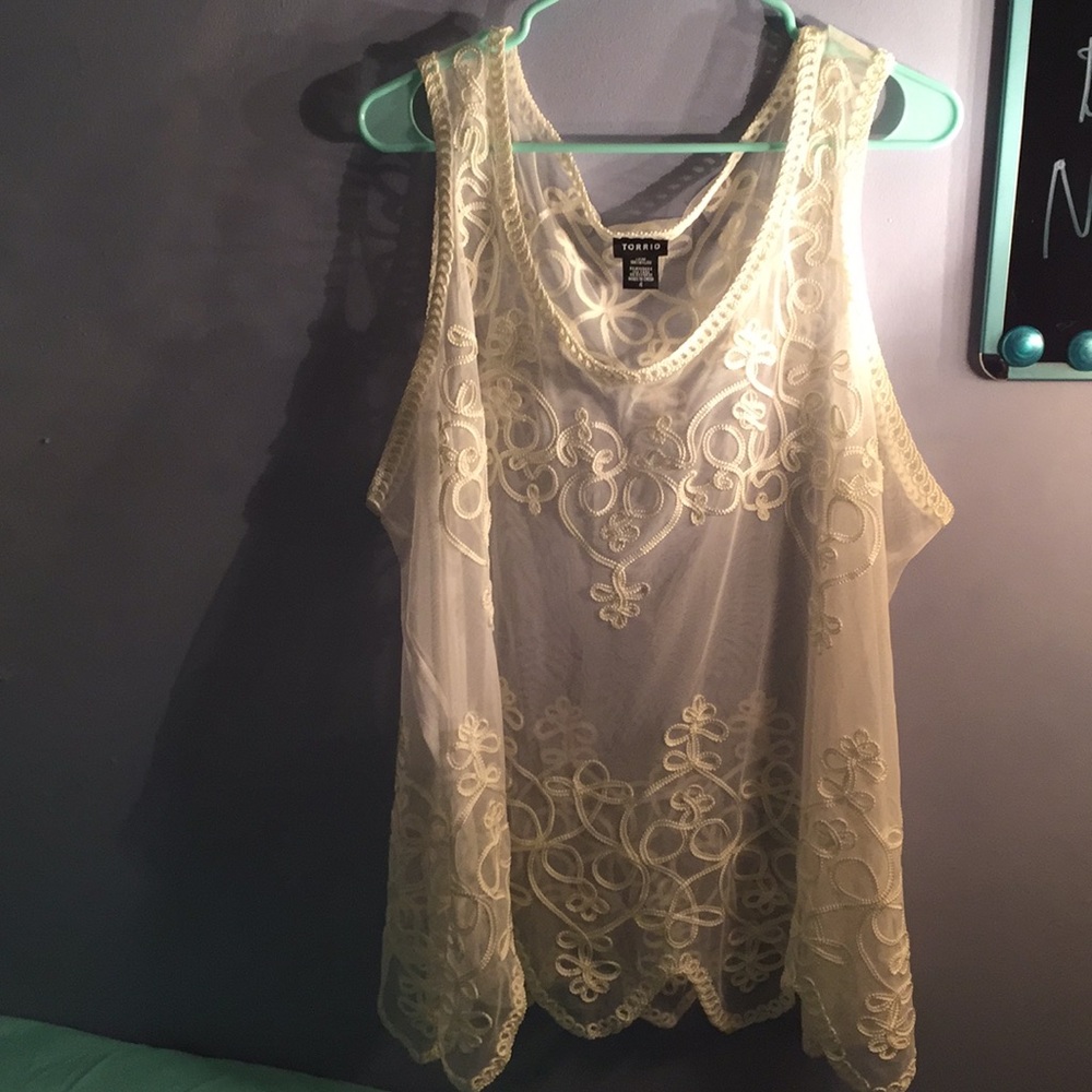 Cream torrid tank top